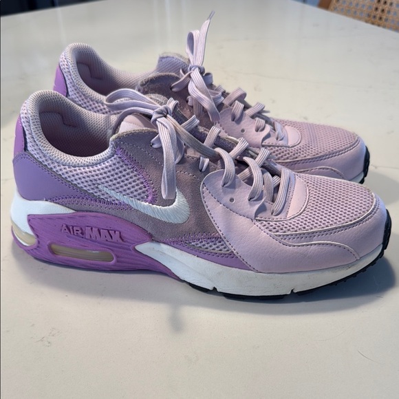 Nike Air Max Women's Sneakers - Lavender and Cream. - Picture 2 of 6